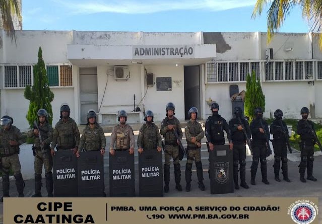 Facas, celulares e grande quantidade de drogas são apreendidos durante revista no Conjunto Penal de Paulo Afonso (BA)